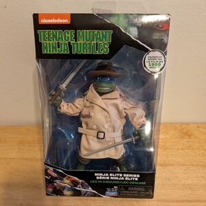Nickelodeon Teenage Mutant Ninja Turtles Leo in Trench Coat